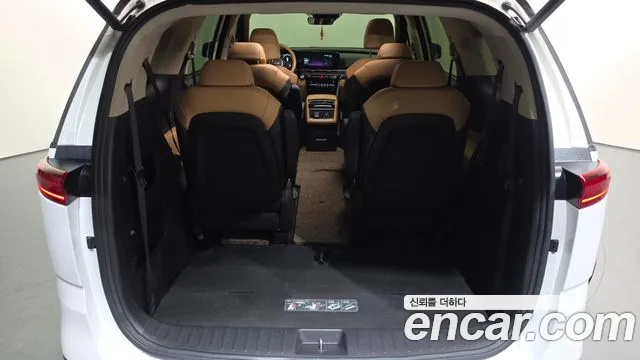 Kia Canival Carnival 4 поколение Бензин 9 мест Signature — Фото автомобиля 18