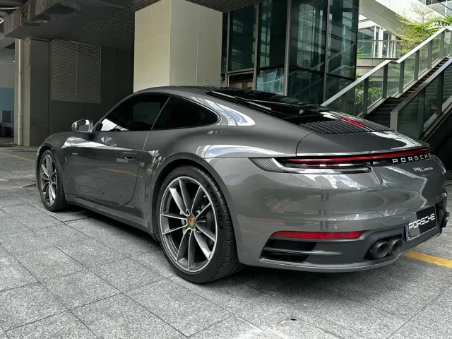 Porsche 911 — Фото автомобиля 4