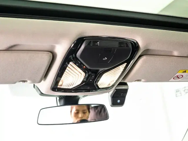 BMW 5 Series — Фото автомобиля 23