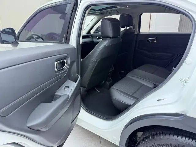 Honda Vezel 2023 1.5L CVT Technology Edition — Фото автомобиля 15