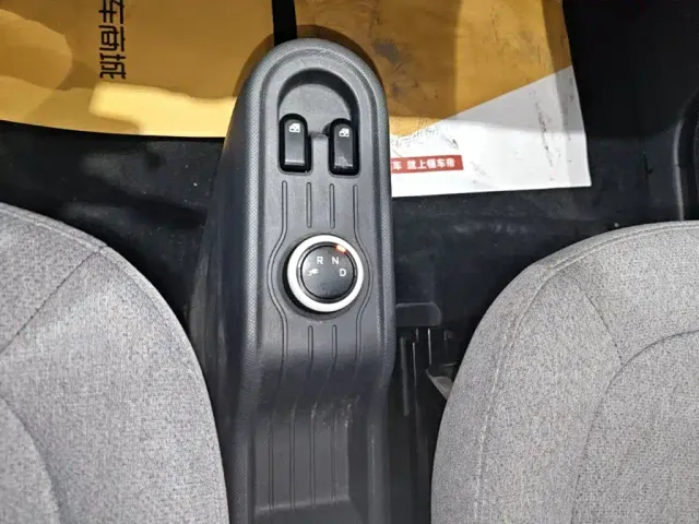 Wuling Hongguang Mini EV — Фото автомобиля 13