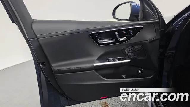 Mercedes-Benz C-Class — Фото автомобиля 24