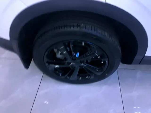 Geely Binyue — Фото автомобиля 18