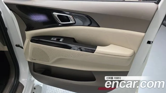 Kia Canival Carnival 4 поколение Дизель 9 мест Hi-Limousine — Фото автомобиля 22