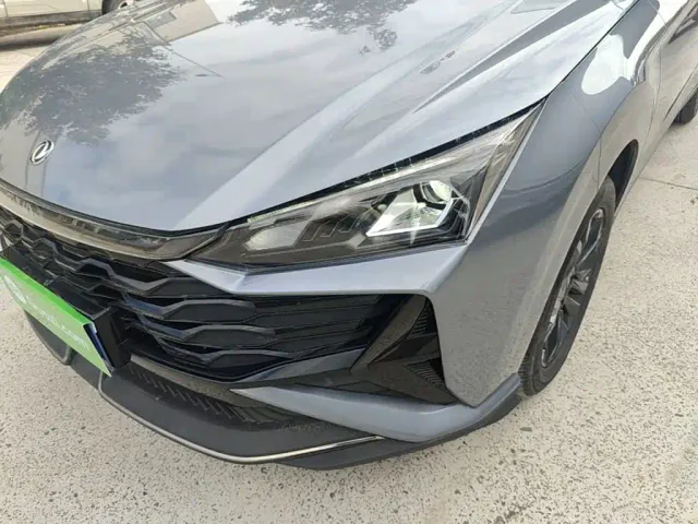 Dongfeng Yixuan — Фото автомобиля 23