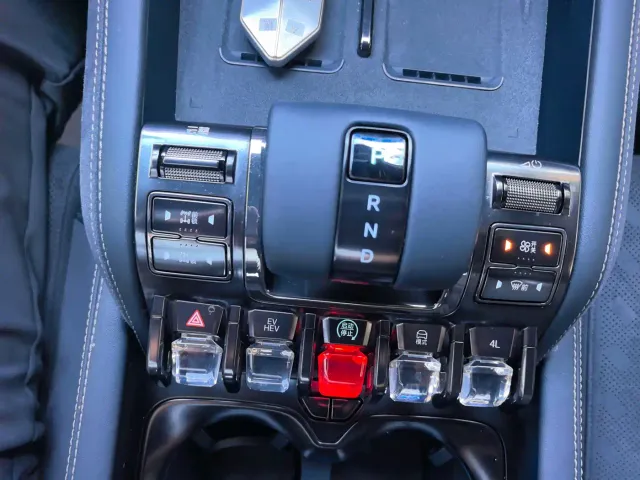 BYD FangChengBao Leopard 5 — Фото автомобиля 22