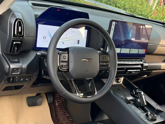 Haval Big Dog — Фото автомобиля 11