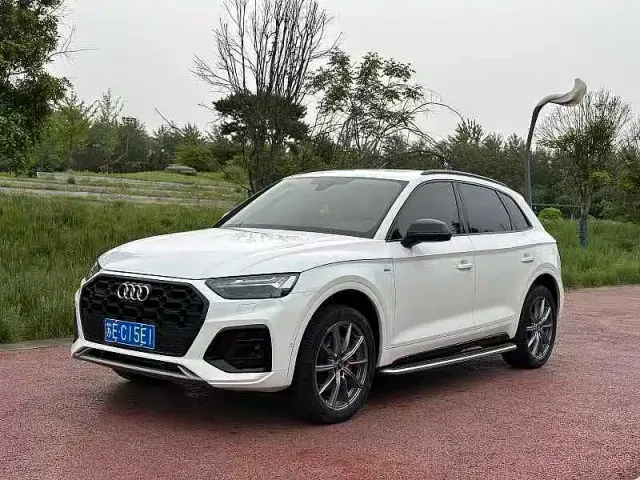 Фотография автомобиля — Audi Q5L