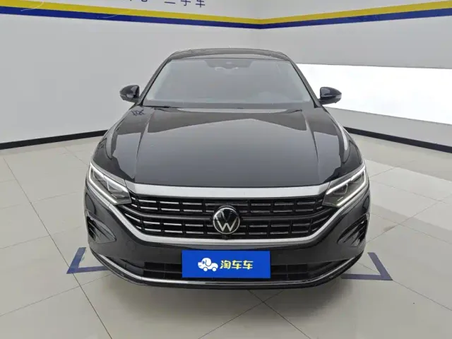 Volkswagen Passat — Фото автомобиля 2