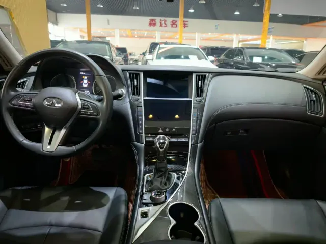 Infiniti Q50L — Фото автомобиля 7