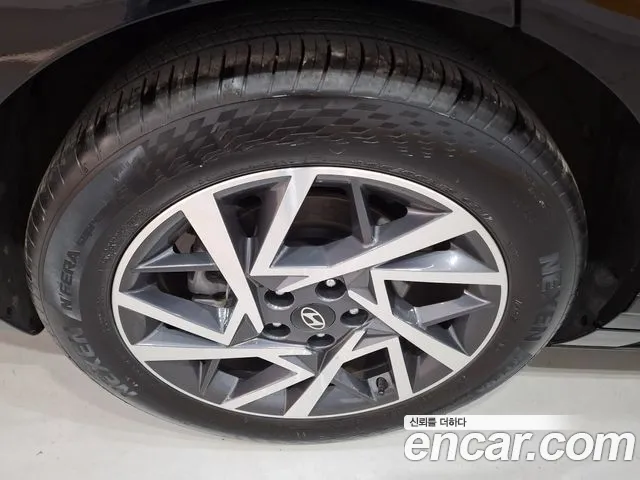 Hyundai Grandeur GN7 — Фото автомобиля 15
