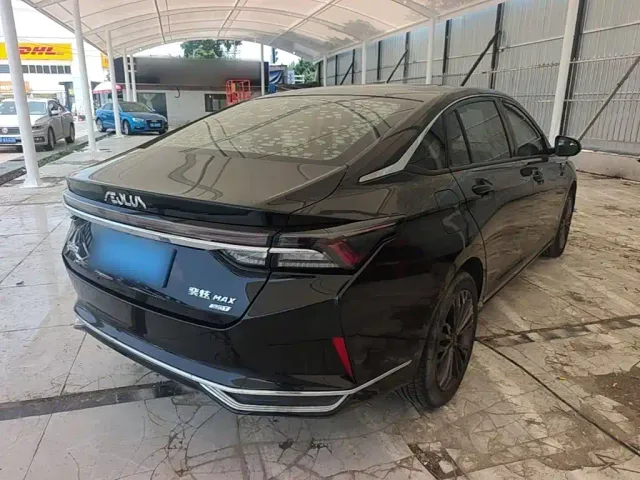 Dongfeng Yixuan MAX — Фото автомобиля 4