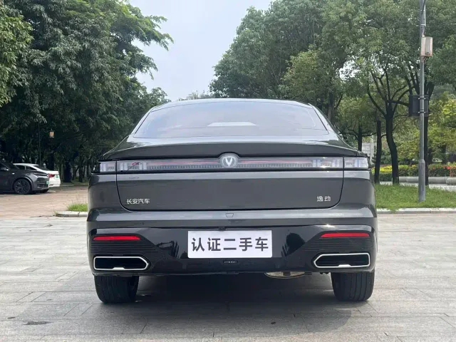 Changan Eado — Фото автомобиля 10