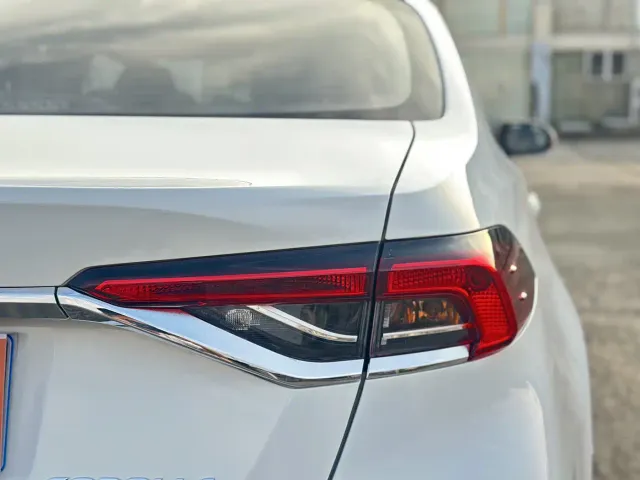 Toyota Corolla — Фото автомобиля 4