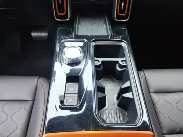Haval Big Dog — Фото автомобиля 15