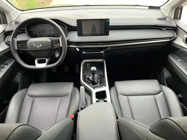 Wuling Jiachen — Фото автомобиля 12