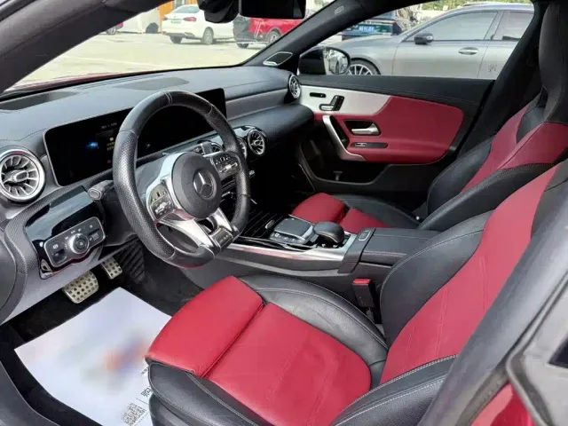 Mercedes-Benz CLA-Class AMG — Фото автомобиля 12