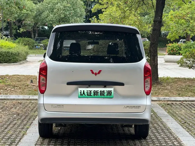 Wuling Hongguang — Фото автомобиля 16