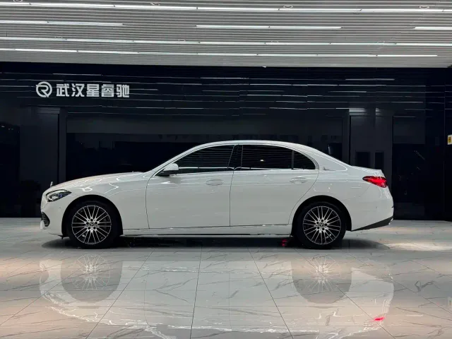 Mercedes-Benz C-Class — Фото автомобиля 4
