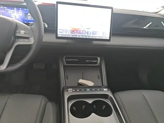 BYD Qin L — Фото автомобиля 13