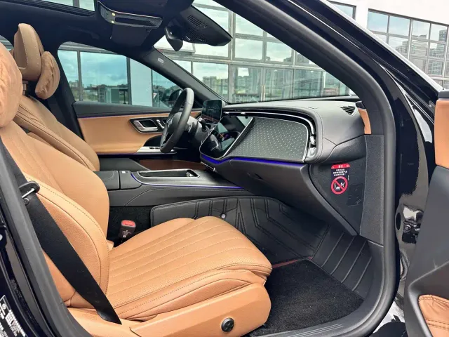 Mercedes-Benz E-Class — Фото автомобиля 8