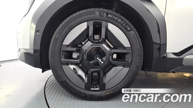 Kia EV9 — Фото автомобиля 5