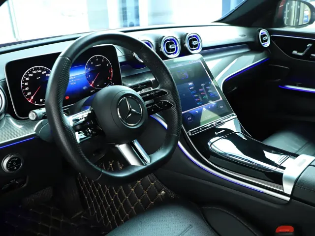 Mercedes-Benz C-Class — Фото автомобиля 16
