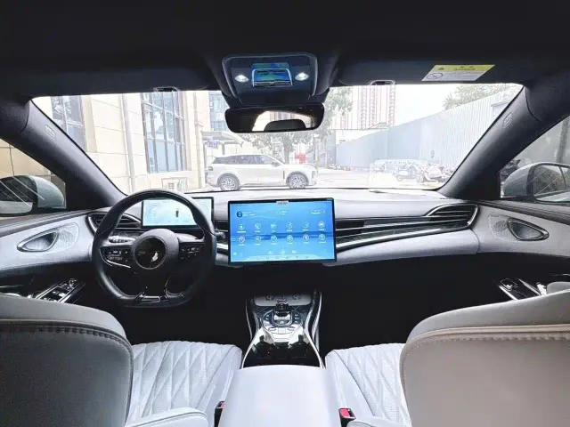 BYD Seal — Фото автомобиля 8