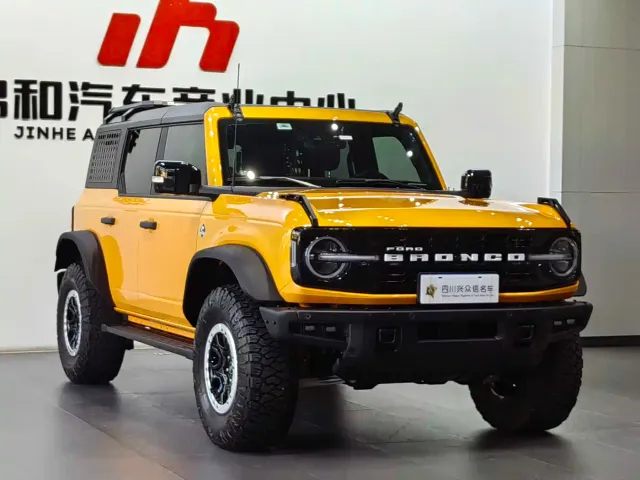 Ford Bronco — Фото автомобиля 3