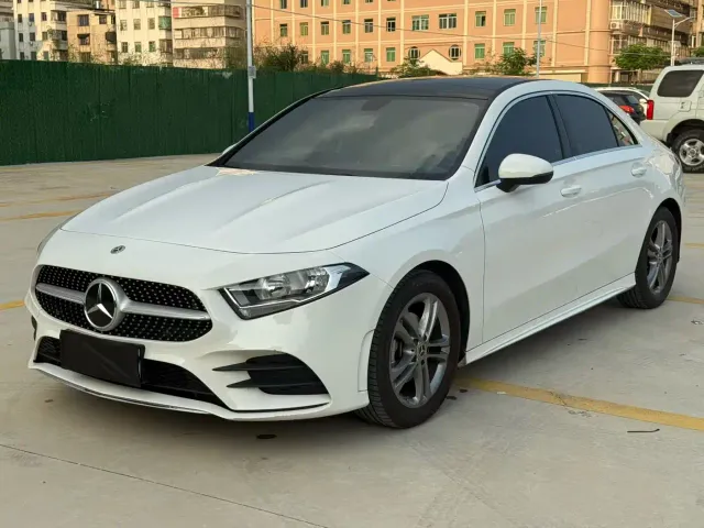 Фотография автомобиля — Mercedes-Benz A-Class