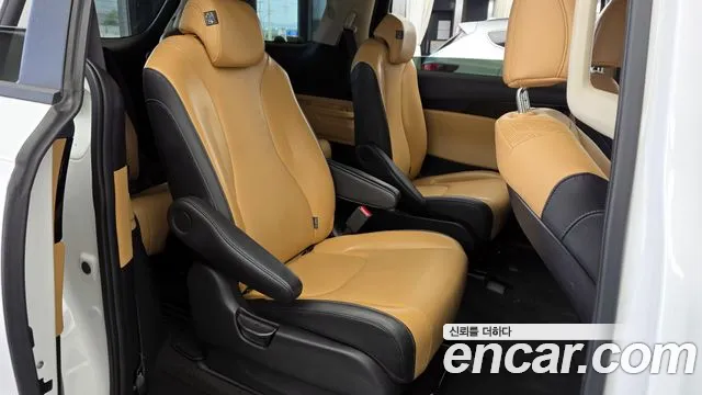 Kia Canival Carnival 4 поколение Дизель 9 мест Prestige — Фото автомобиля 12