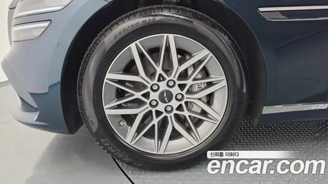 Genesis G80 Бензин 2.5 турбо 2WD — Фото автомобиля 5