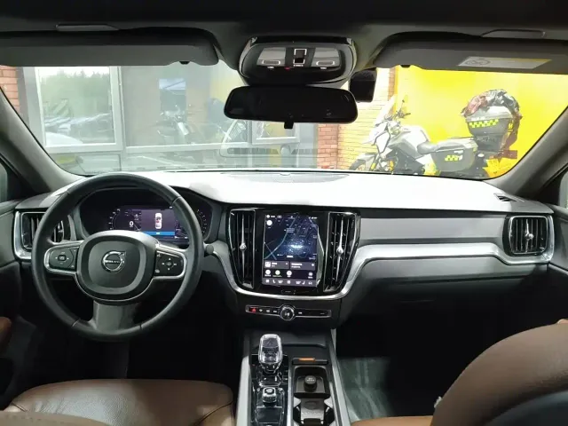 Volvo S60 — Фото автомобиля 12