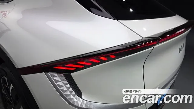 Kia EV6 — Фото автомобиля 8
