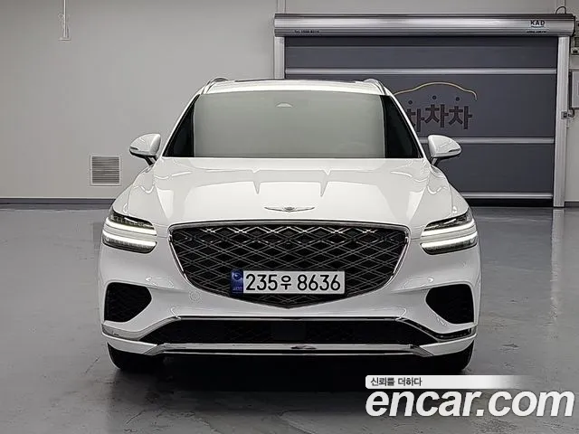 Фотография автомобиля — Genesis GV70 2.5T Бензин 2WD