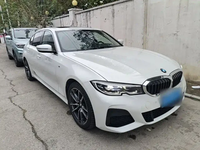 BMW 3 Series — Фото автомобиля 3