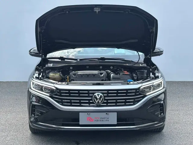 Volkswagen Passat — Фото автомобиля 7