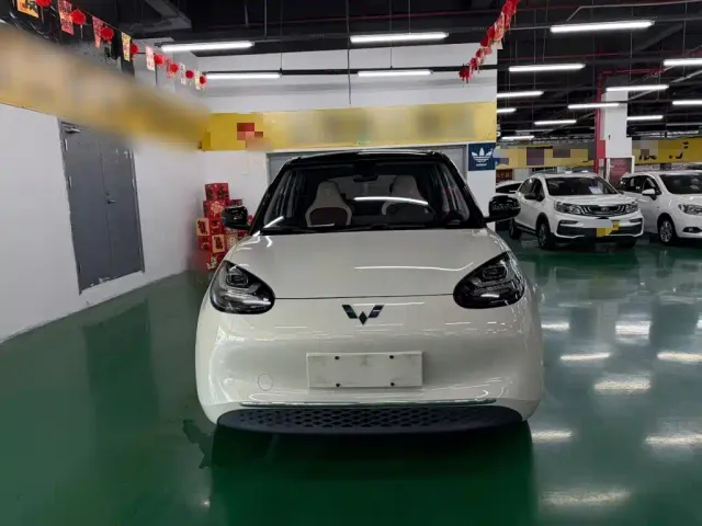 Wuling Bingo — Фото автомобиля 2