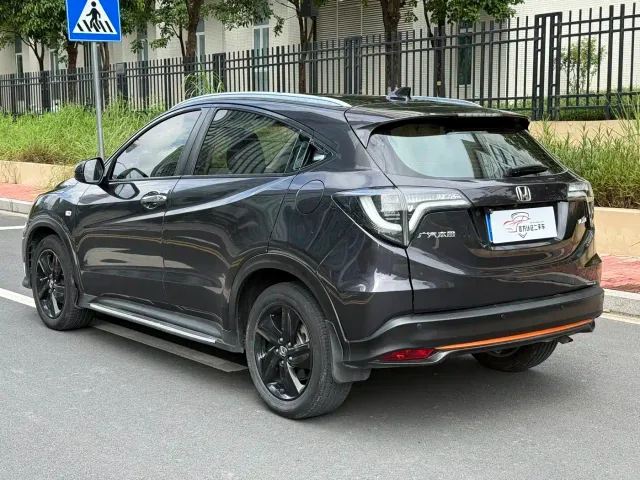 Honda Vezel — Фото автомобиля 16