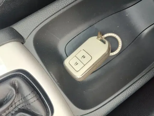 Honda Fit — Фото автомобиля 8