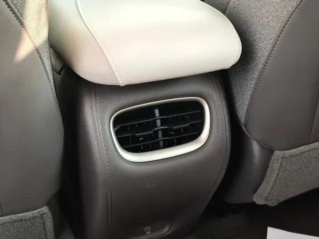 IM Motors LS6 — Фото автомобиля 14