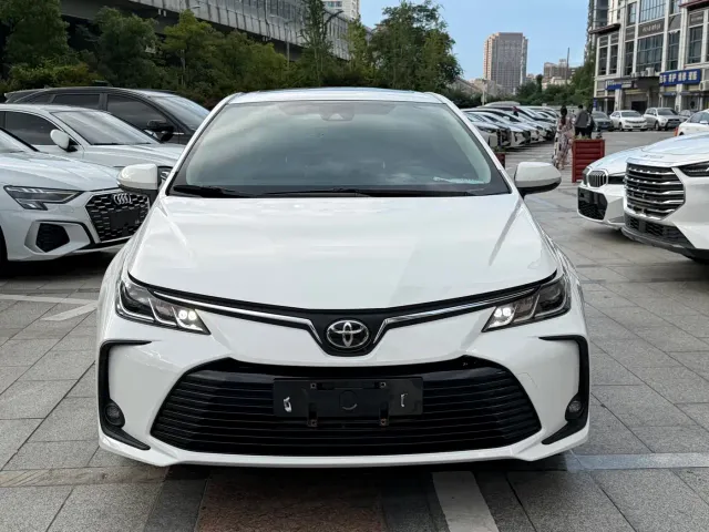 Toyota Corolla — Фото автомобиля 2