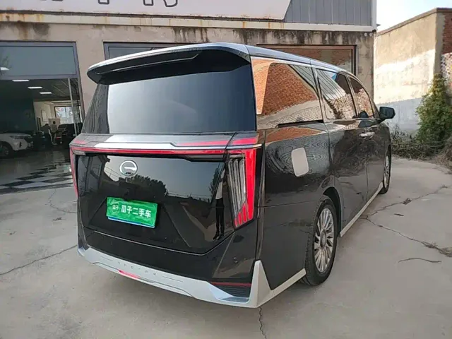 GAC Trumpchi M8 — Фото автомобиля 6