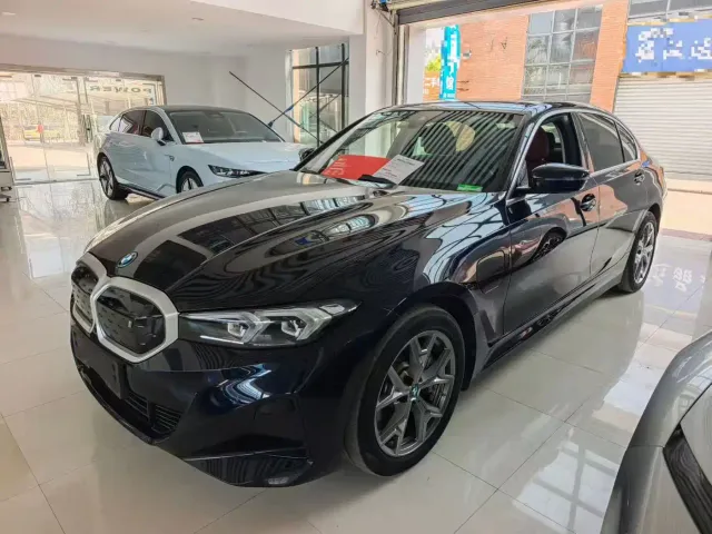 Фотография автомобиля — BMW i3