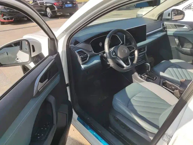 Volkswagen Tharu — Фото автомобиля 15