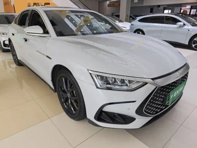 BYD Han — Фото автомобиля 3