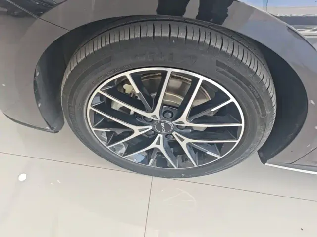 BYD Seal — Фото автомобиля 22