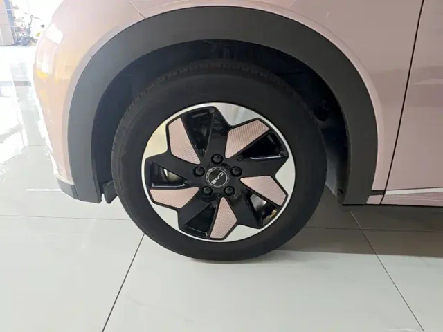 BYD Dolphin — Фото автомобиля 22