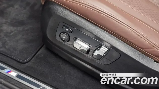 BMW X5 xDrive 40i M Sport — Фото автомобиля 25
