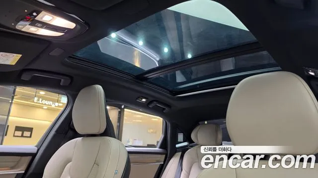Volvo S90 — Фото автомобиля 18